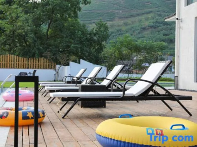 Moganshan Huating Impression Hot Spring B&B