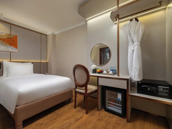 Hanoi Splendid Premium Hotel