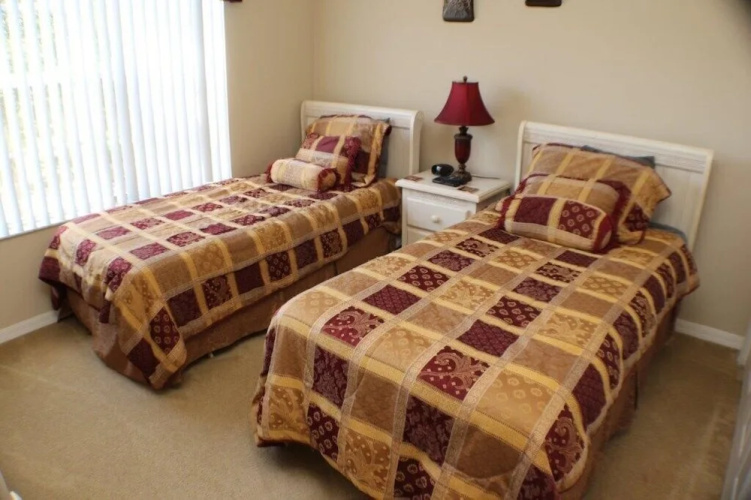 Ta524or 5 Bedroom Home