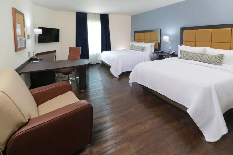 Quadruple Suite