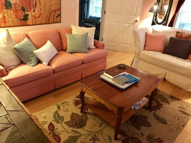 Peabody's 'Hip Little Stay'