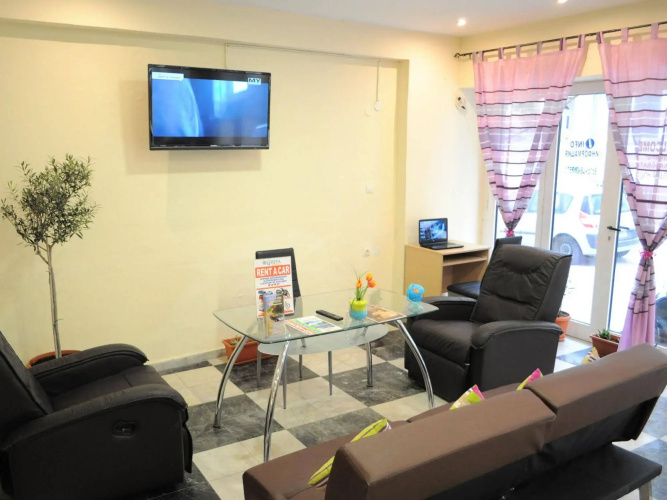 Greta Apartments