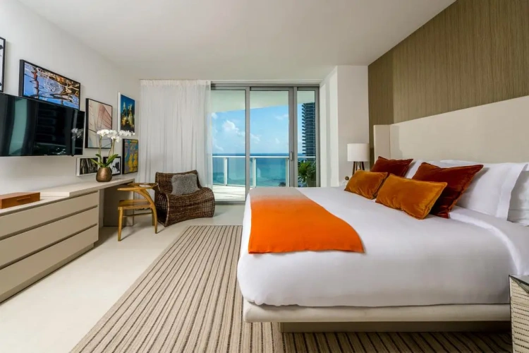 1 Bedroom Double Suite oceanfront