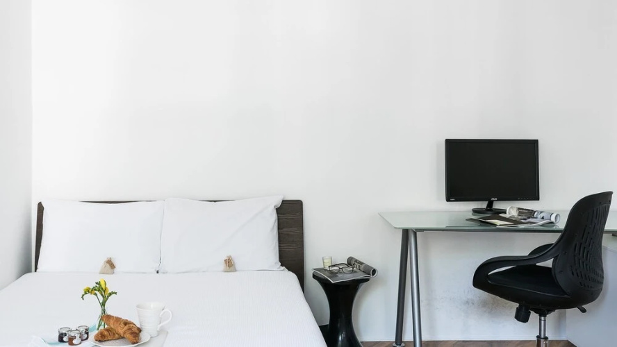 Stylish, Modern Chelsea Studio