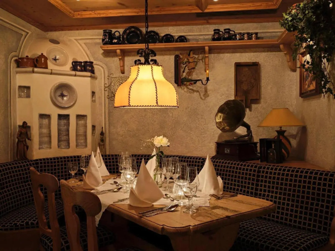 Hotel Burg-Klause