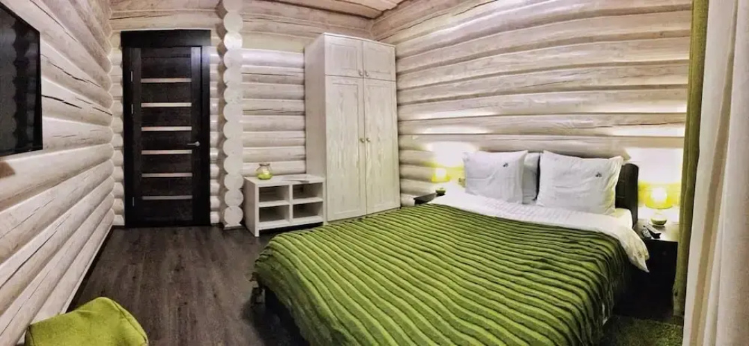 Whiteberry Hotel