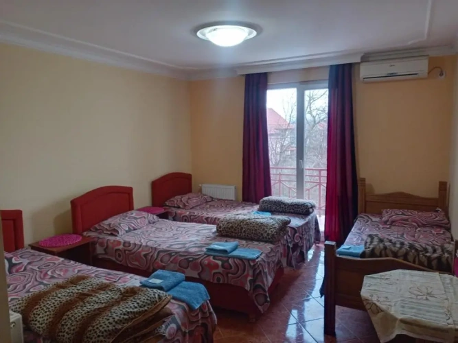 Economy Quadruple room