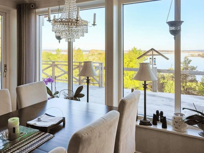 5 Bedrooms Classic Cottage