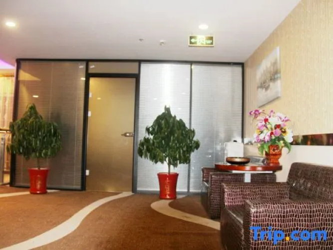 Shanghai Featured Hotel