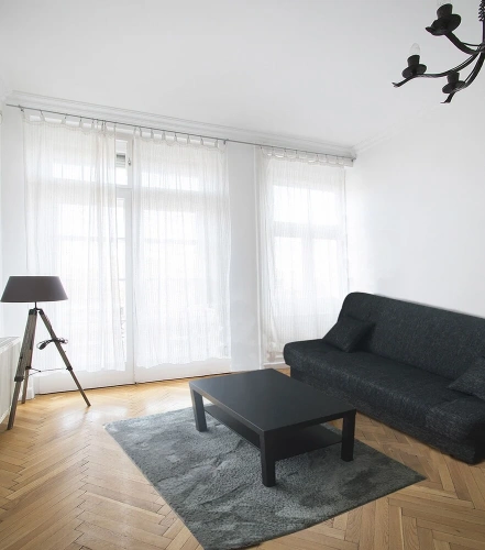 2 Bedrooms Classic Apartment
