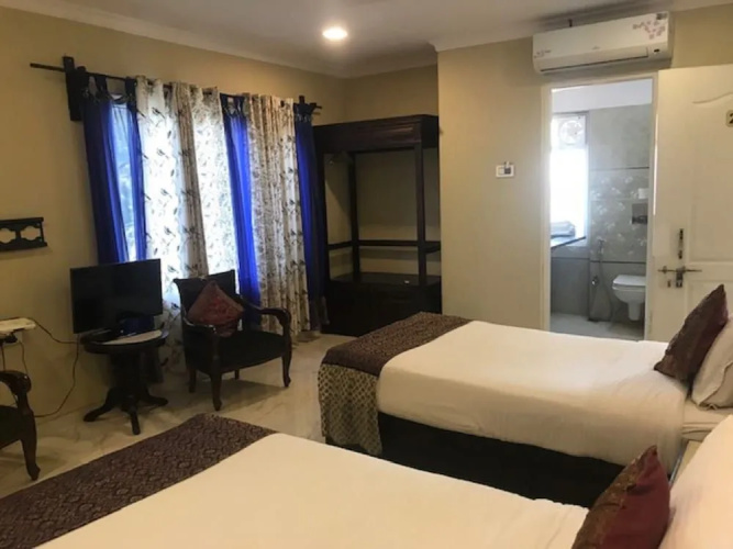 Hotel Pratap Palace