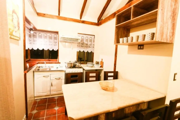 2 Bedrooms Bungalow
