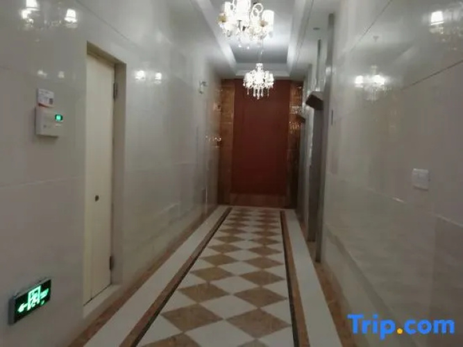 Laojia Apartment