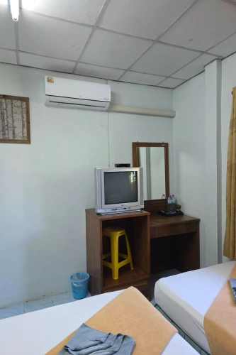 Economy Twin room