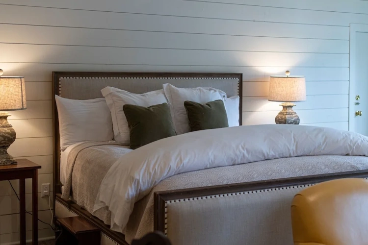 Standard Double Suite