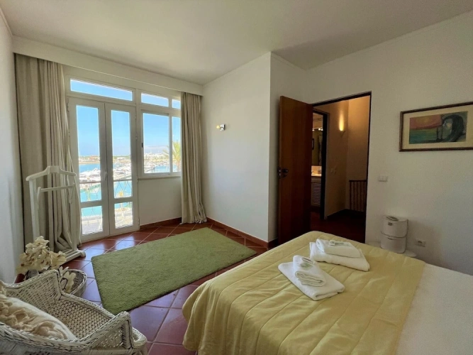 2 Bedrooms Apartment with balcony