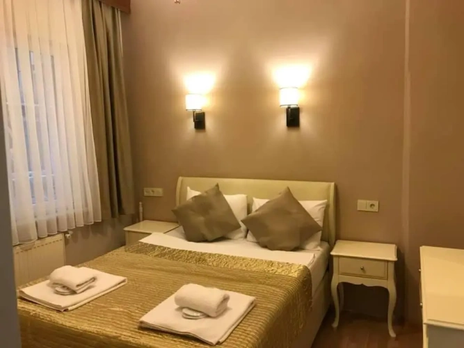 2 Bedrooms Apartment