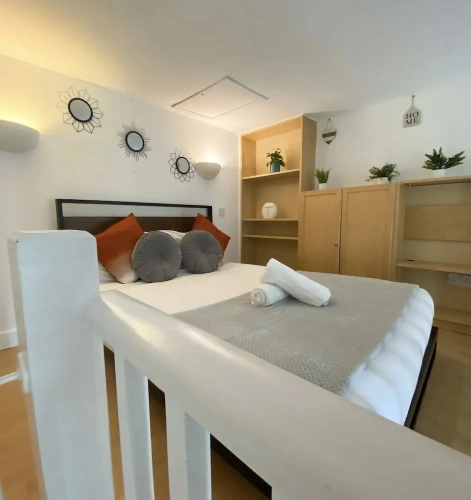 Quadruple Family Studio