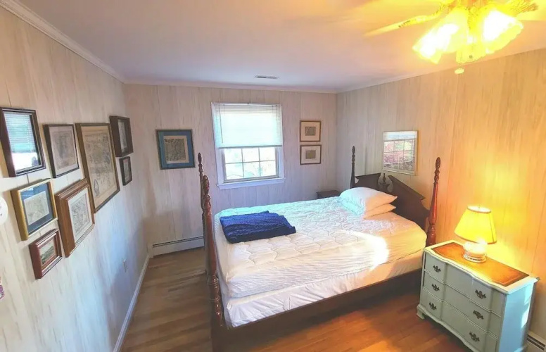Laurel Street 323
