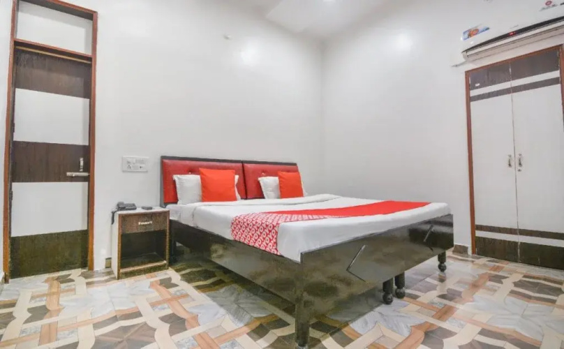 Hotel Dolphin