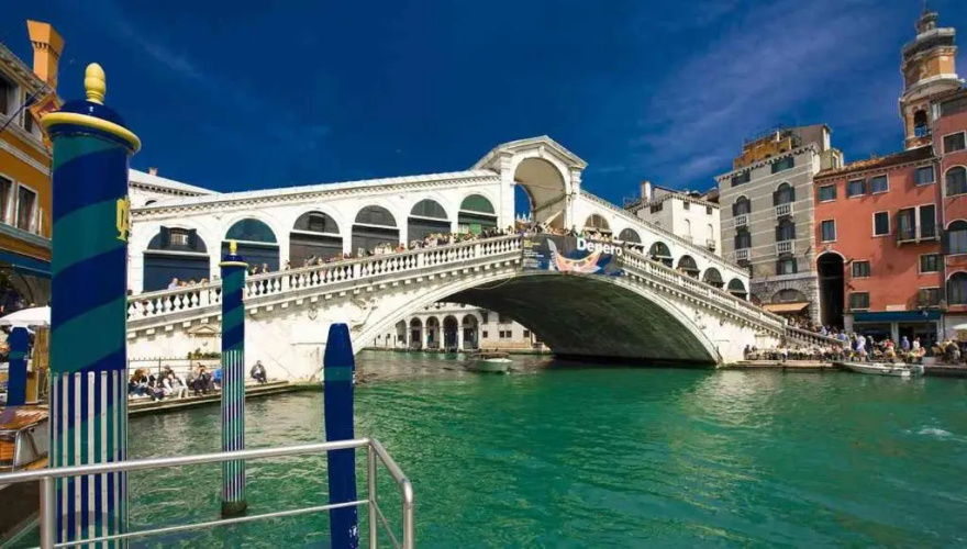 CA'Rialto