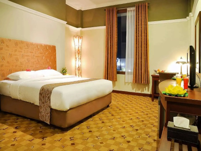 Grand Tryas Hotel