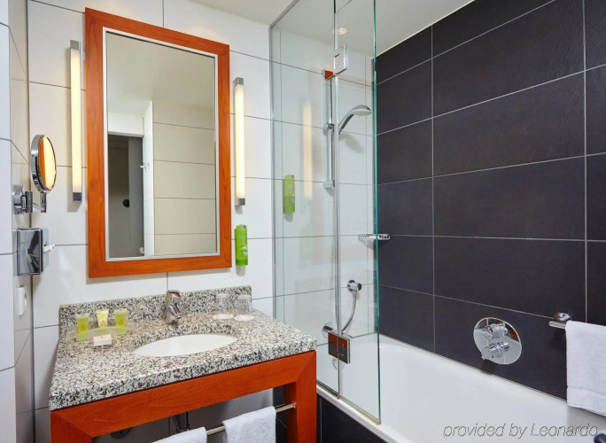 Premier Inn Berlin Alexanderplatz photo 11