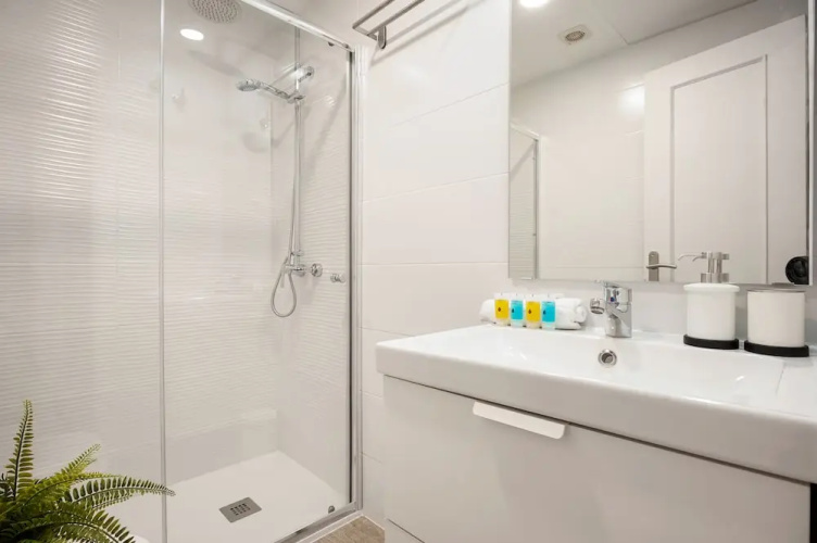 Alluring Apartment in Malaga Downtown