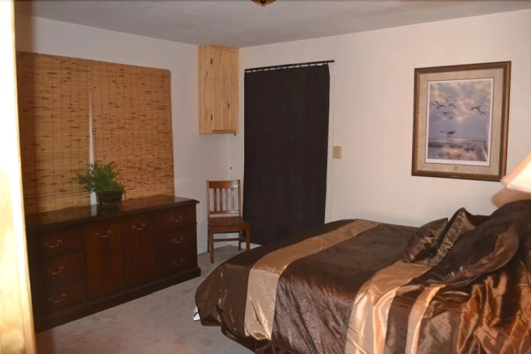 Daisy Motel