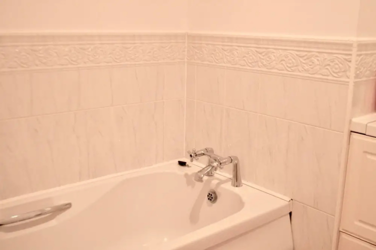 Central Edinburgh 2 Bedroom Apartment