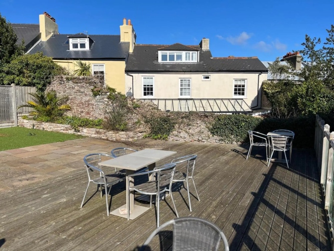 Dartside 6 in Dartmouth