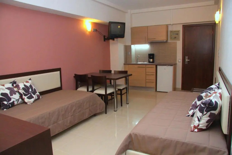 Agela Hotel & Apartments