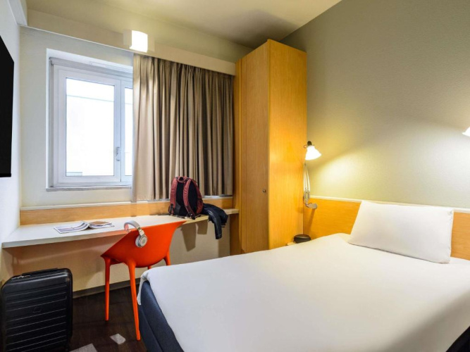 Ibis Milano Centro photo 11