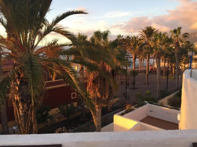 Apartment with sea view