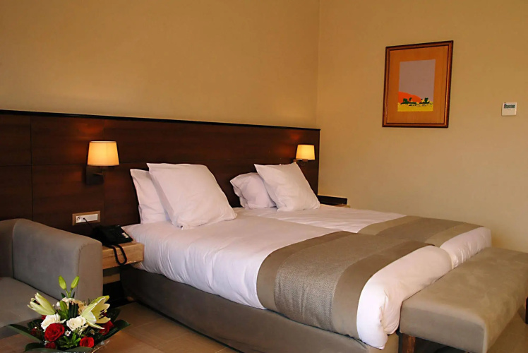 Oasis Palm Hotel
