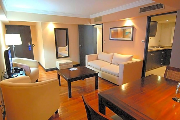 Premium Tower Suites