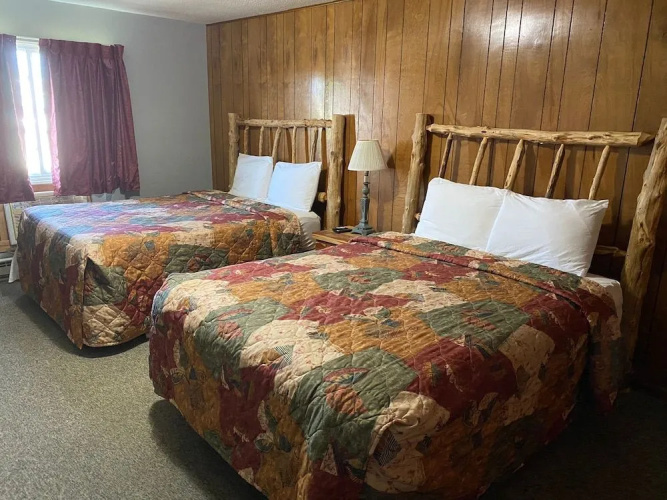 Celebrity Inn