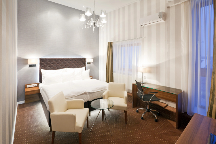 Pytloun City Boutique Self Check-in Hotel