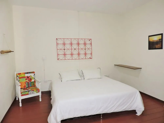 Golden Frog Mountain Hostel