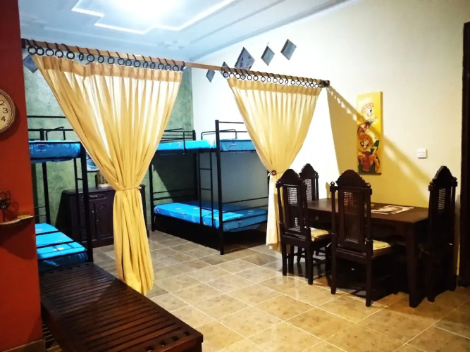 Bunk'd Backpackers Villa - Hostel