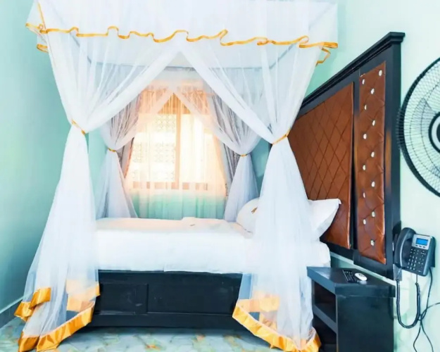 Romeos Hotel