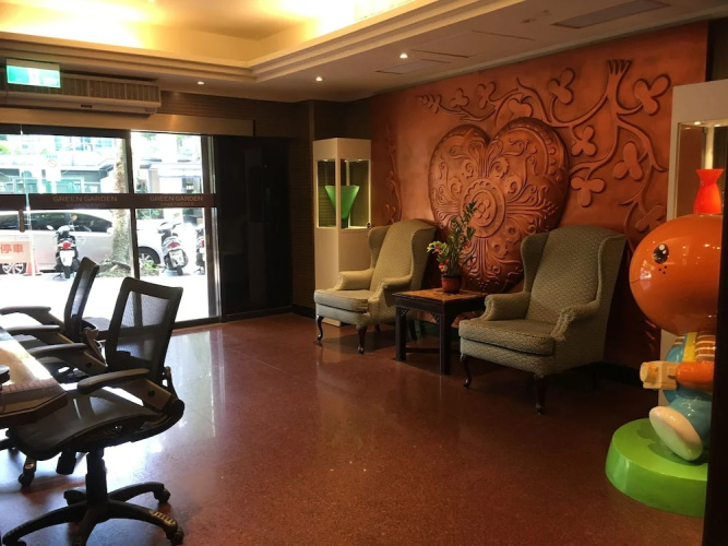 Green Garden Apartments-A