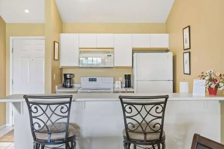 Spring Creek Escape - Balcony w/ Views