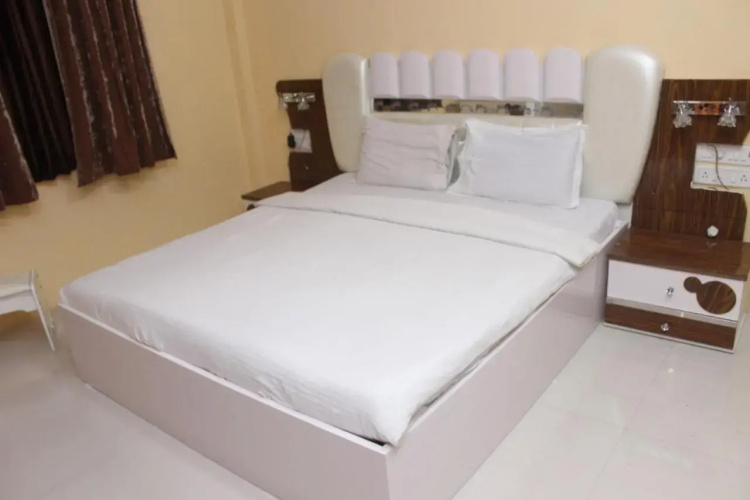 Villa 99 4BHK