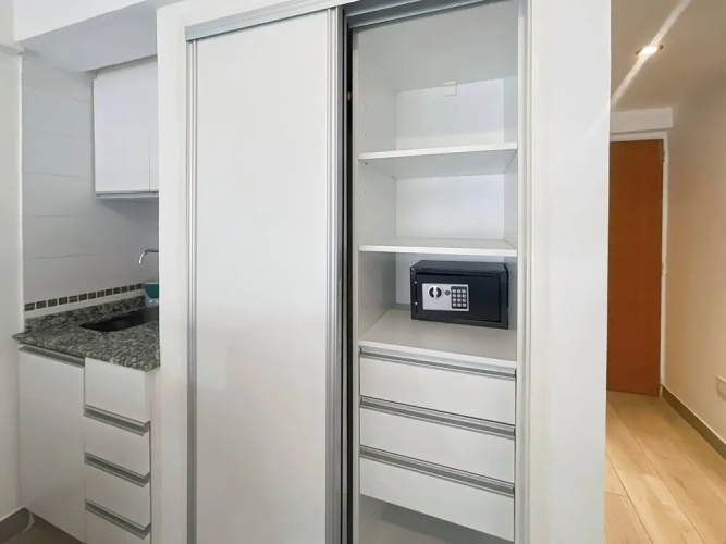 Modern Studio With Amenities in the Heart of the City -U1