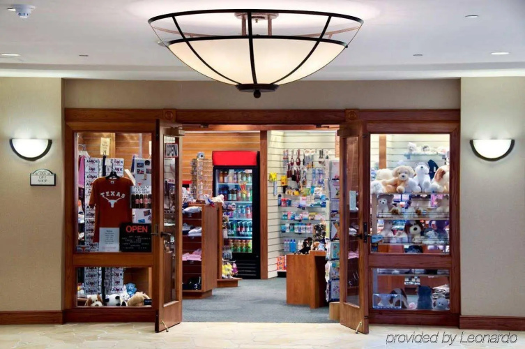 Hilton Austin Airport photo 31