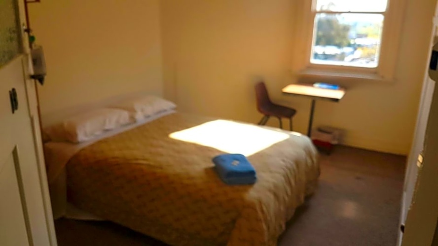 Economy Triple room