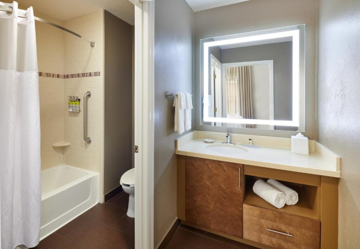 1 Bedroom Suite