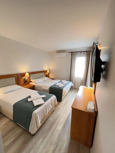 Classic Triple room