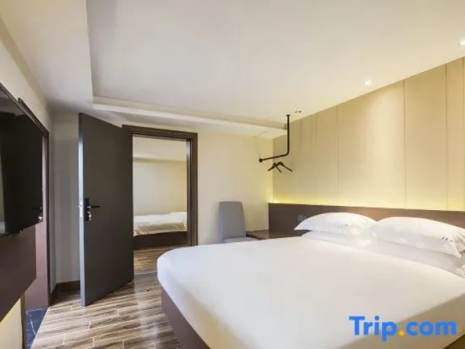 2 Bedrooms Suite